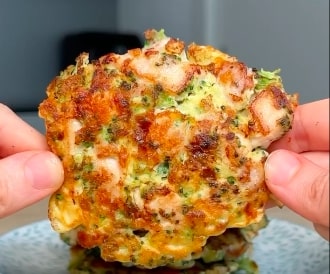 Pileće pljeskavice sa brokolijem: Mekane i sočne (RECEPT+VIDEO)