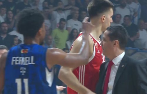 Haos na utakmici Budućnost - Crvena zvezda: Crveno - beli napustili teren nakon incidenta (VIDEO)