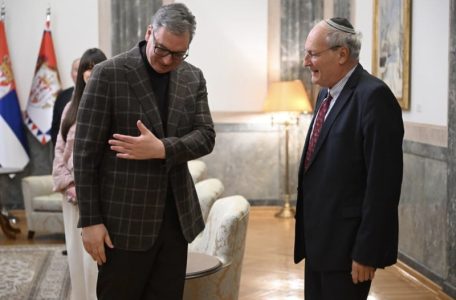 Vučić sa Zurofom, poslednjim živim lovcem na naciste: “Dok su drugi okretali glavu, on je govorio znanjem i srcem” (FOTO)