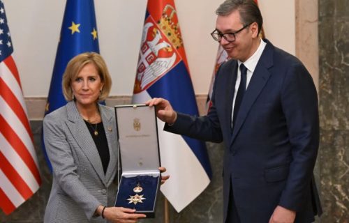 Vučić odlikovao kongresmenku Teni: "Hvala na svemu što ste učinili za naše prijateljstvo" (VIDEO+FOTO)