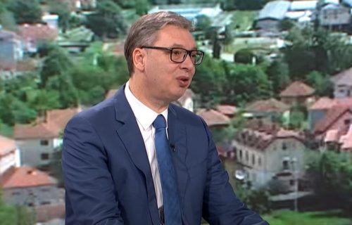 Vučić: "Ekonomija se oporavlja, penzije će biti značajno više uvećane nego plate"