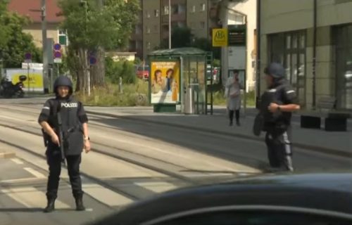 Svedoci masakra u školi šokirani: Broj mrtvih raste, više osoba povređeno, roditelji traže svoju decu