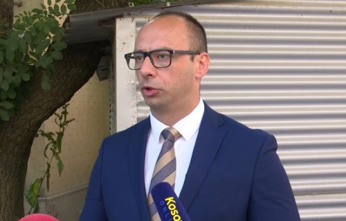 Izgrebali oči svetitelja: Simić o skrnavljenju pravoslavnih ikona u Zvečanu