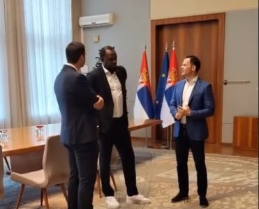 Ministar Mali poveo Juseina Bolta u obilazak Beograda (FOTO)
