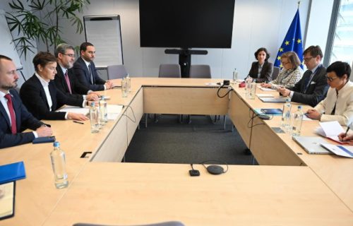 Ana Brnabić sa Martom Kos: "Izvodljiv plan da do kraja jula bude otvoren Klaster 3"