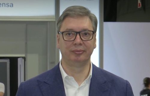 Vučić iz Sevilje: "Vlast u Srbiji se osvaja na izborima kada se raspišu, a ne kada banda huligana to hoće" (VIDEO)