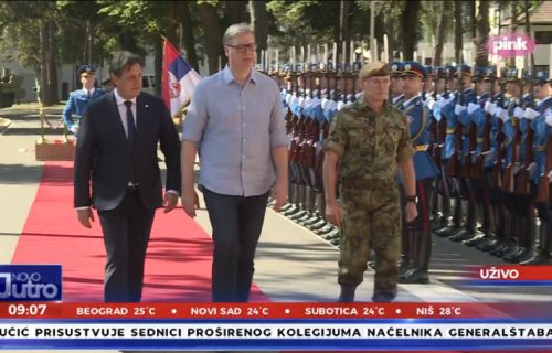 Počela sednica proširenog kolegijuma načelnika Generalštaba, prisustvuje predsednik Vučić (FOTO)