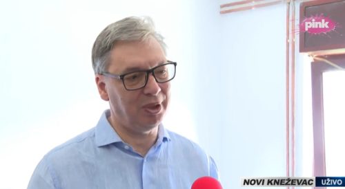 “Ovo je za nas najveća sreća”: Vučić posetio porodicu Rankov, rešili stambeno pitanje uz pomoć države