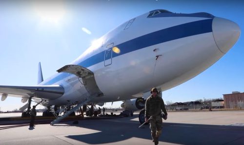 Poleteo Trampov “avion sudnjeg dana”: Neobičan pozivni znak izazvao alarm u SAD