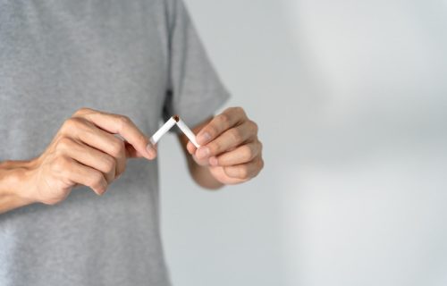 Ugasi cigaretu zauvek! Ko puši, mozak "buši": Nauka potvrdila koristi, bolje izgubiti naviku nego pamet