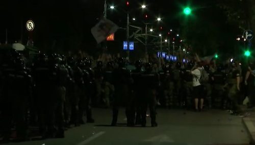 Učesnici protesta došli kod Pionirskog parka