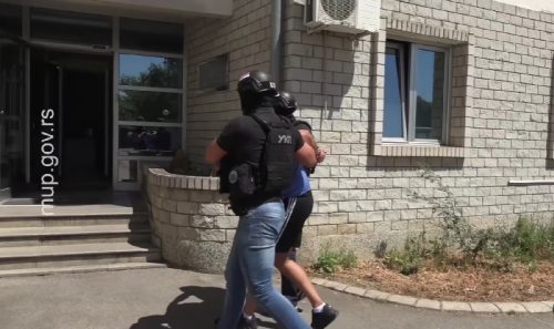 Ovako su uhapšeni Zvicerovi ljudi u Beogradu: Njih dvojica optužena su za 3 ubistva (VIDEO)