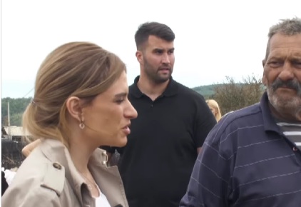 "Domove ste izgubili, ali dok je Srbija vaš dom, obnovićemo svaku kuću": Milica Đurđević Stamenkovski obišla porodice pogođene požarima (VIDEO)