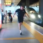 Nikola Jokić se trkao sa superbrzim vozom u Kini (VIDEO)
