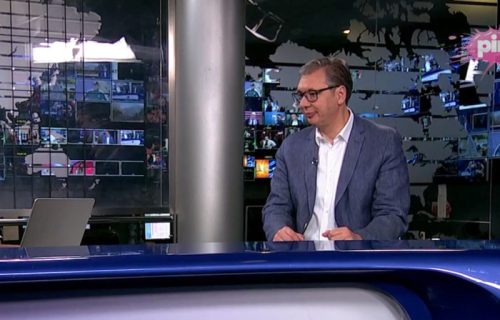 Vučić: "Nastavljamo da gradimo, radovi na auto-putu ka Zrenjaninu i Fruškogorskom koridoru odlično napreduju"