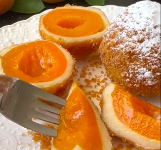 Knedle sa kajsijama: Na način kako to rade u Austriji (RECEPT+VIDEO)