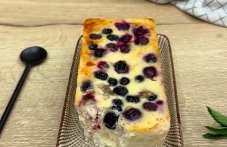 Letnji voćni kolač: Sastoji se od samo pet namirnica (RECEPT+VIDEO)