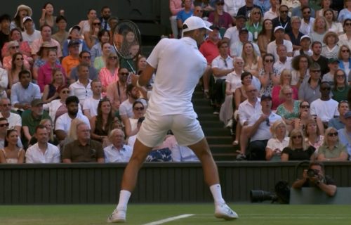 Bravo, Nole! Đoković je u polufinalu Vimbldona: Terao je Italijana na udarac više i isplatilo se