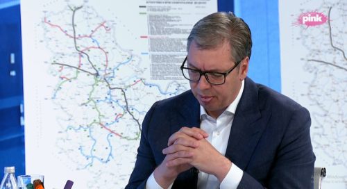 “Kurti je izgubio razum, pokušava da izazove sukobe”: Vučić o hapšenju Igora Popovića na KiM
