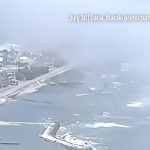 Žena u Japanu poginula bežeći od cunamija: Jurila automobilom, pa sletela sa litice