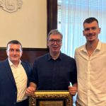 Predsednik Vučić se susreo sa Simanićem i Novicom Motikom (FOTO)