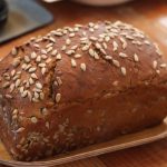Otpočnite dan proteinskim hlebom: Moguće je da nešto bude i zdravo i ukusno (RECEPT)