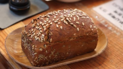 Otpočnite dan proteinskim hlebom: Moguće je da nešto bude i zdravo i ukusno (RECEPT)
