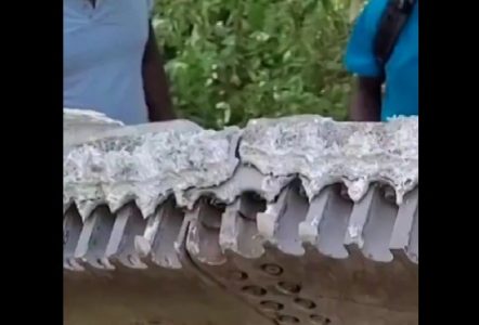 Ogroman metalni prsten od 500 kg pao s neba u jedno selo: Analize potvrdile da je svemirski otpad u pitanju (VIDEO)