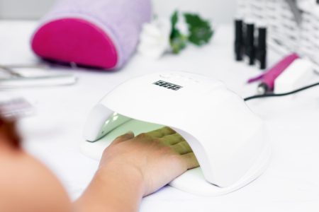 Od 1. septembra zabranjuje se upotreba ovih gel lakova: Problem je TPO supstanca