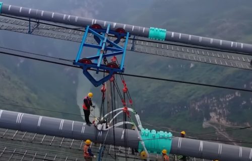 Moderna atrakcija i najviša na svetu: Isekli planinu i putovanje od dva sata skratili na minut (VIDEO)