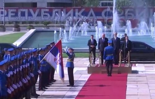 Uz gardu i crveni tepih: Premijer Macut dočekao austrijskog kancelara Kristijana Štokera