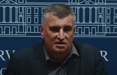 Gradonačelnik Sinja poziva na ustaški pir: Miro Bulj pevao o ubijanju Srba (VIDEO)
