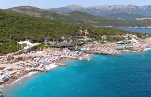 Povređen dečak iz Srbije i još jedno dete: Eksplodirala ronilačka boca s kiseonikom na plaži u Crnoj Gori