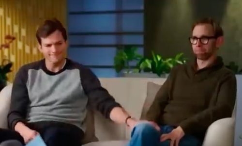 Životna priča Eštona Kučera koja je rasplakala svet: Zbog ljubavi prema bratu blizancu, bio je spreman na sve (VIDEO)