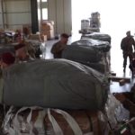 Stigla pomoć za Gazu: Iz aviona isporučeno oko 100 paketa humanitarne pomoći (VIDEO)