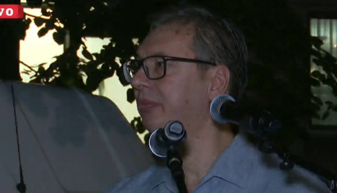 Predsednik Vučić na skupu SNS na Savskom vencu: “Braniću Srbiju od onih spolja i od njihovih poslušnika”