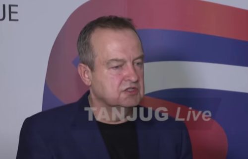 Dačić o napadu u Novom Sadu: "Nažalost i večeras je došlo do nasilja, mi to najoštrije osuđujemo"