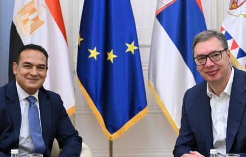 Vučić primio u oproštajnu posetu ambasadora Arapske Republike Egipat (FOTO)