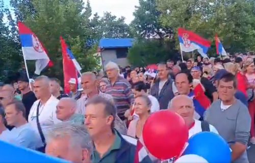 Širom Srbije se okupili građani protiv blokada: Prelepe scene iz Odžaka, Loznice i ostalih gradova (VIDEO)