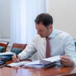 Ponosan sam što ispunjavamo obećanja! Mali: "Nove mere su odgovor države na potrebe običnih ljudi"
