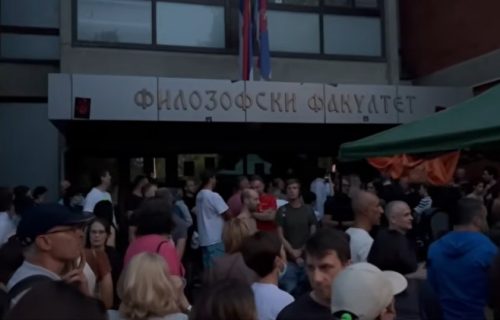 Još jedno hapšenje zbog napada na službeno lice na skupu ispred Filozofskog fakulteta u Novom Sadu