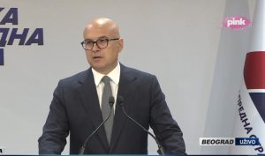 Vučević: “Upozoravali smo da će dovesti batinaše! Bes, mržnja, nasilje, to je jedino što nude””