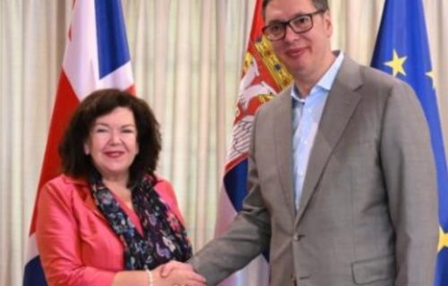 Predsednik Vučić razgovarao sa Karen Pirs: Glavna tema dijalog Beograda i Prištine, ali i dešavanja u BiH