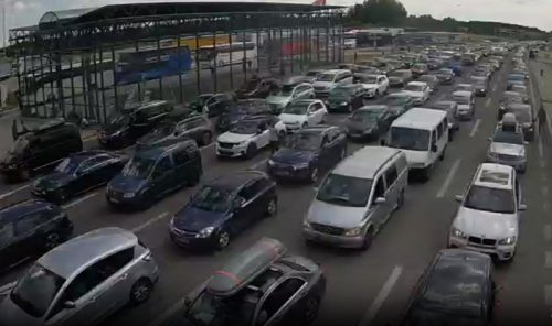 Gužve na granici sa Bosnom i Hrvatskom: Kamioni na Sremskoj Rači i Batrovcima čekaju satima