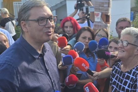 Predsednik Vučić: "Tražiću pomoć i podršku naroda, ne postoji ništa važnije od otadžbine" (VIDEO)