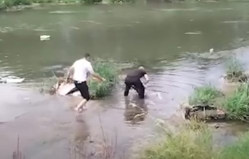 Dramatična akcija spasavanja žene iz reke: Videli telo ispod mosta, pa shvatili da je živa (VIDEO)