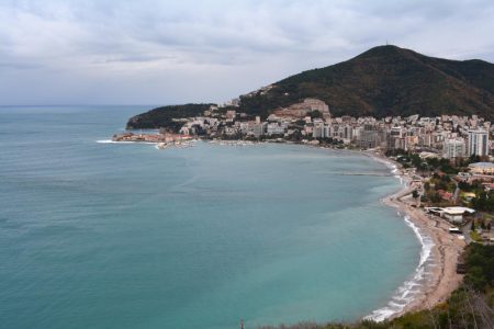 Državljanin Srbije se utopio u Budvi: Izvukli ga iz vode, ali nije bilo pomoći