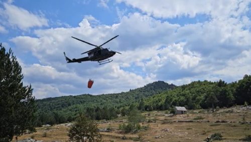 Bukti požar u Pljevljama: Vatra se razbuktala, hitno podignuti avioni i helikopteri