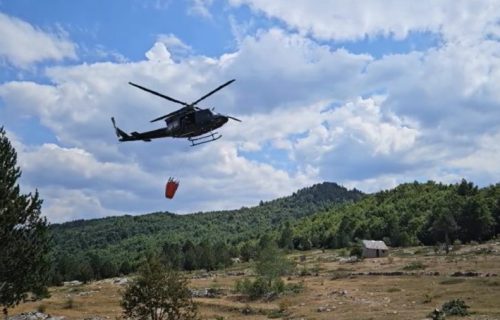 Bukti požar u Pljevljama: Vatra se razbuktala, hitno podignuti avioni i helikopteri