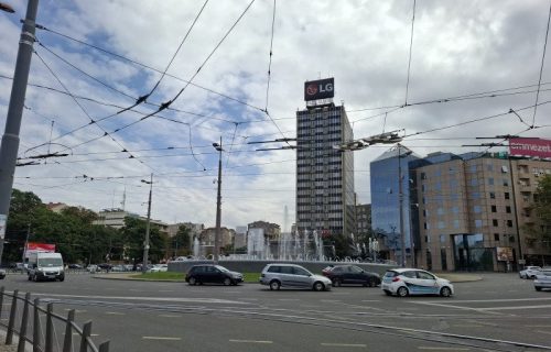 Sudarili se kamion i autobus kod Slavije, ima povređenih